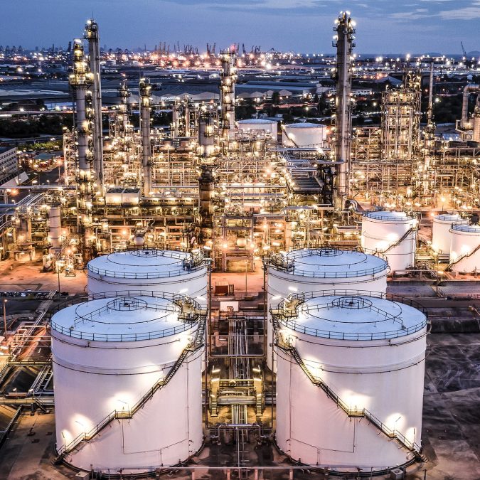 Major-Oil-Refinery-_Feature